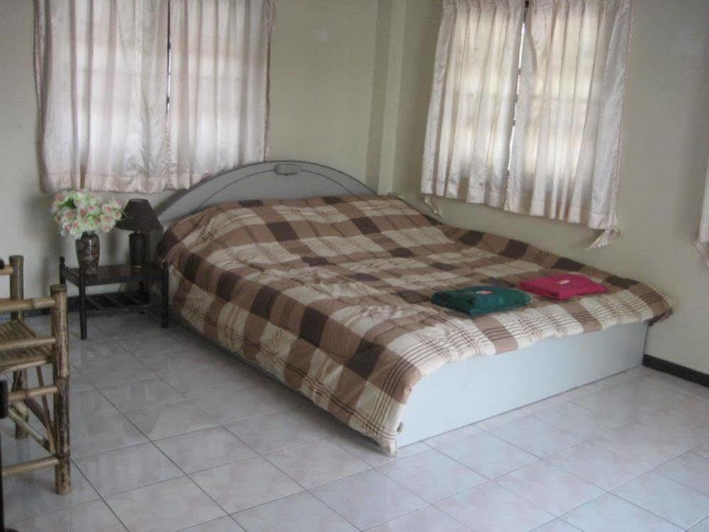 Sri Krung Guest House 大城 外观 照片